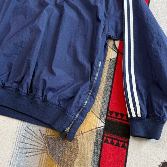 Vintage 90s Adidas Pullover Windbreaker Size Medium Embroidered 3 Stripes Navy - Picture 4 of 8